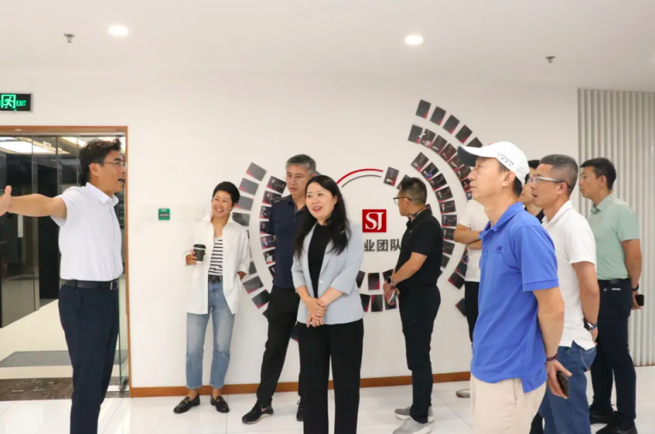 21751939553_.pic.jpg 21751939553_.pic.jpg